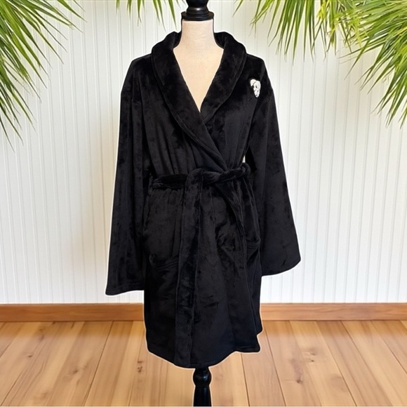 Victoria’s Secret PINK Plush Black Robe – Size M/L - Picture 2 of 12